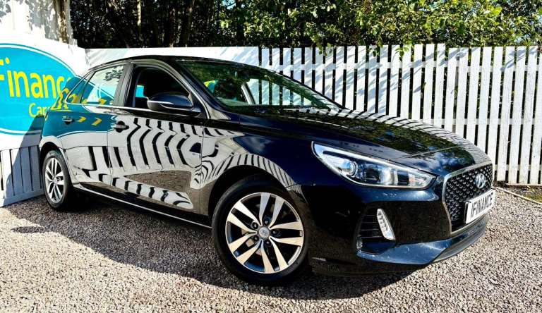 CAN'T GET CREDIT? CALL US! Hyundai i30 1.0 T-GDi SE Nav Blue Drive ISG - £149 DEPOSIT, £63 PER WEEK