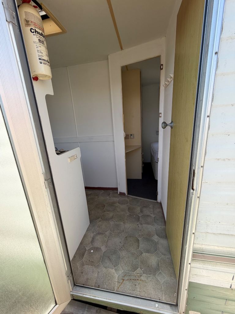 2 bed caravan to privately rent 