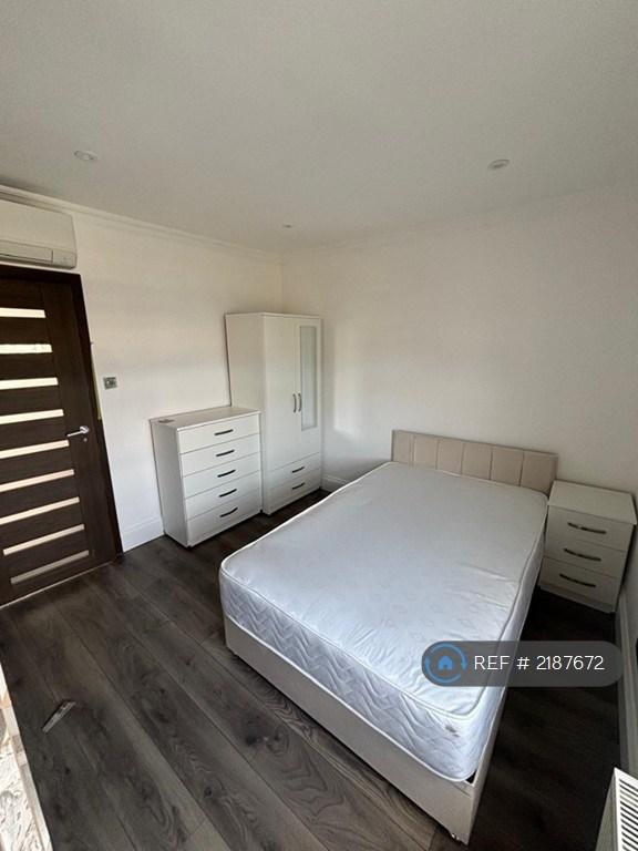 1 bedroom in Lamberts Place, Croydon, CR0 (#2187672)