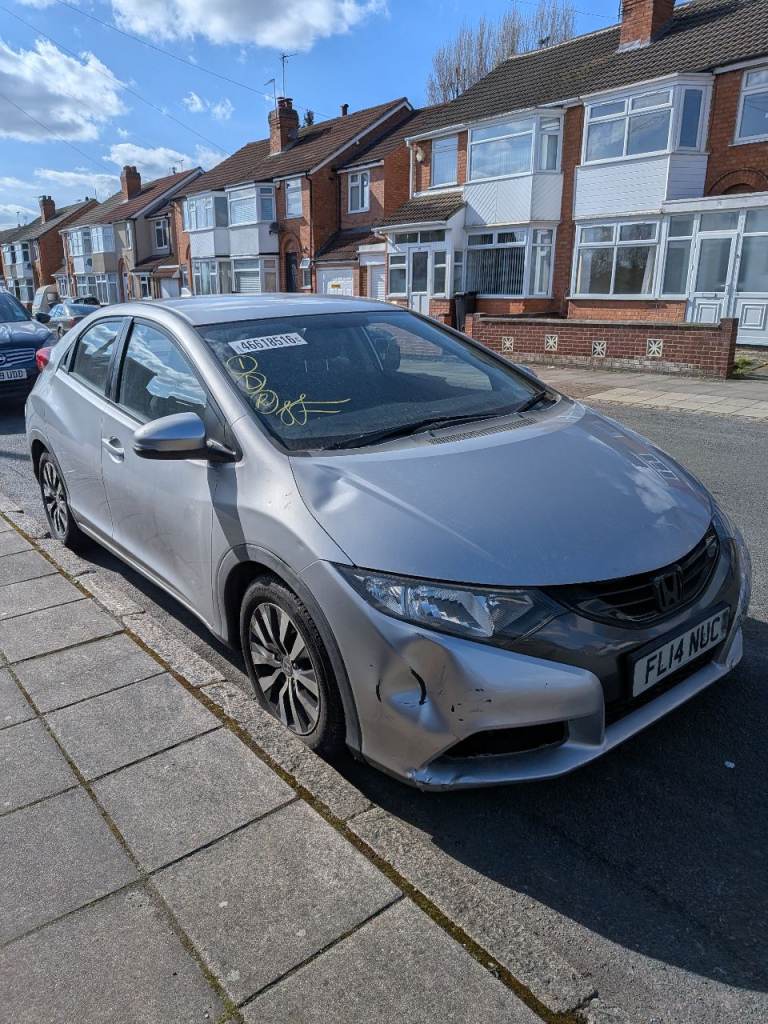 2014 honda civic - 82,000 miles 