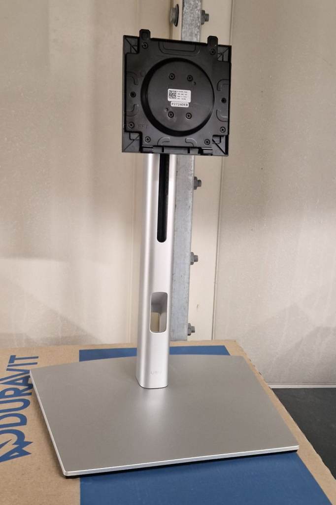 16 pieces Dell 22-27 Inch Height Adjustable Tilt & Rotate Monitor Stands