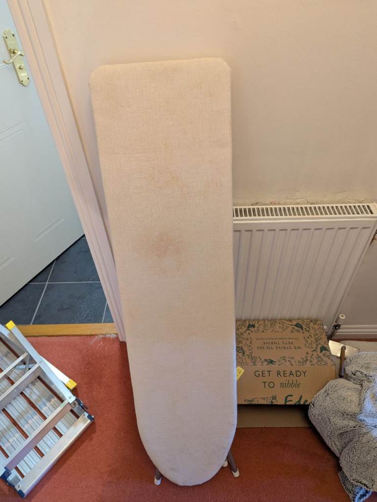 ironing board 