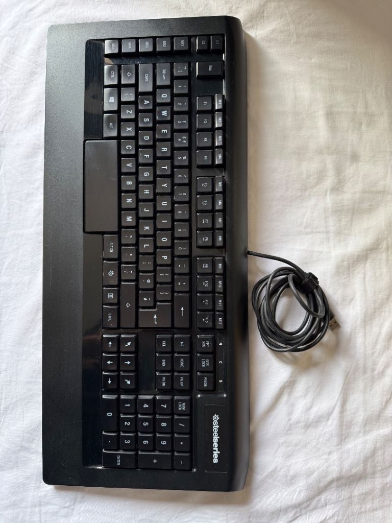 SteelSeries APEX 1 Gaming Keyboard - Black, Good Condition