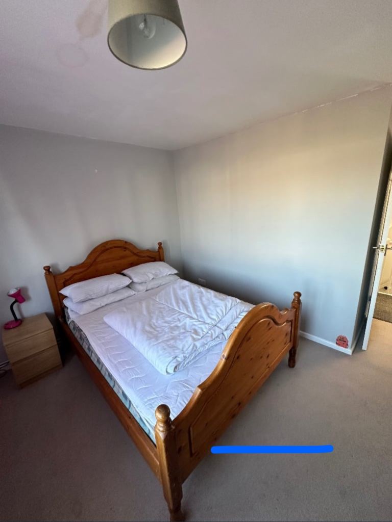 Furnished Double room to rent. No agents.