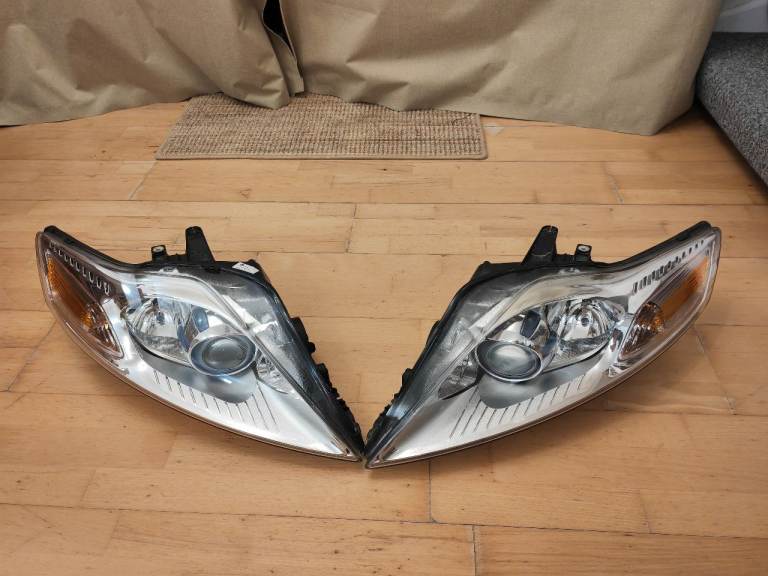 Ford mondeo MK4 2008 Titanium X headlights