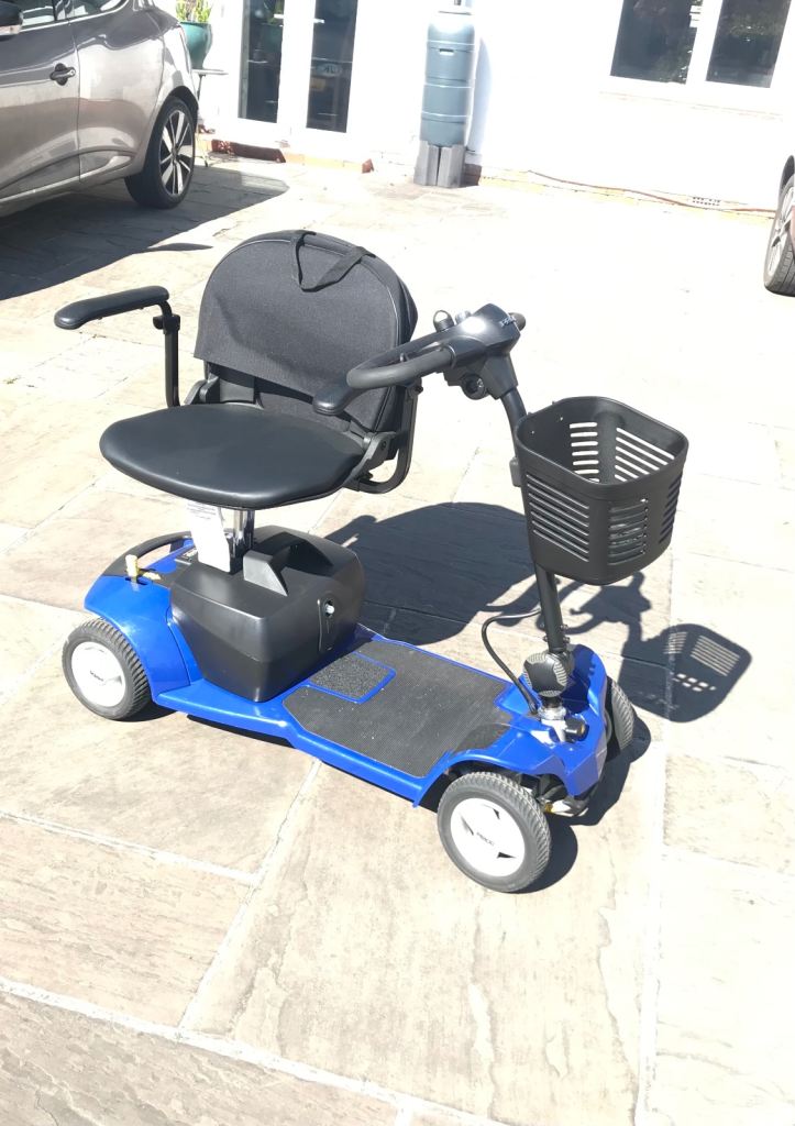 Travel Scooter Series Model AAP4 – Blue, Excellent Condition
