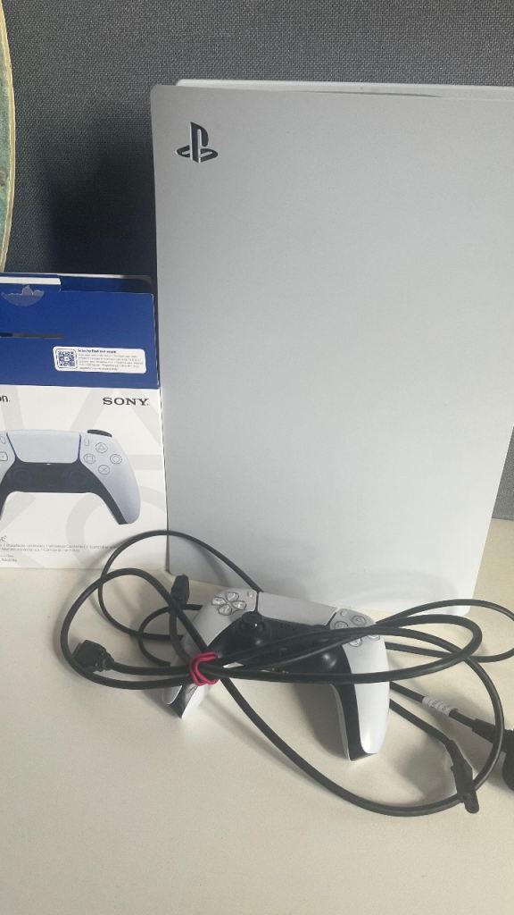 Sony PlayStation 5 Console & Controller – Good Condition