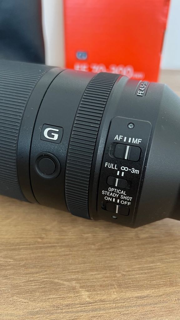 📸 Sony FE 70-300mm f/4.5-5.6 G OSS Lens (SEL70300G) – Full Frame E-Mount