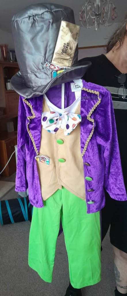 Roald Dahl Golden Ticket fancy dress costume age 3-4 years