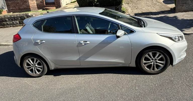 Kia, CEED, Hatchback, 2012, Manual, 1582 (cc), 5 doors