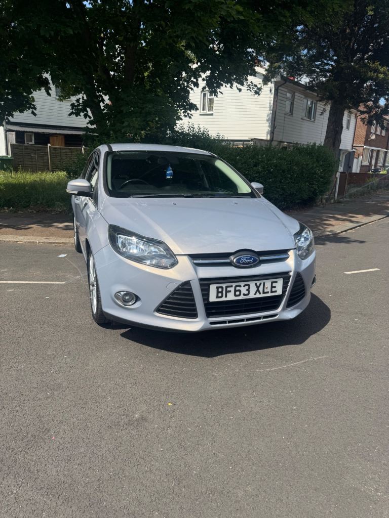 Ford, FOCUS, Hatchback, 2013, Manual, 998 (cc), 5 doors