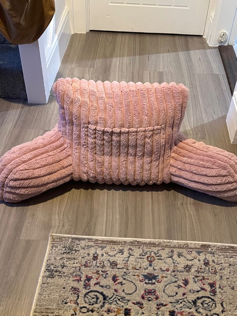 Cuddle cushion