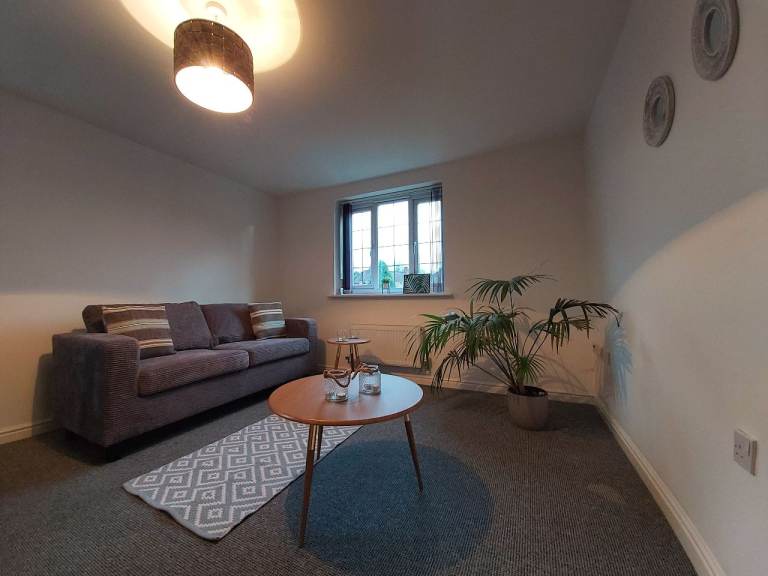 Modern 2 Bedroom Apartment To Rent in Keele, Newcastle-Under-Lyme
