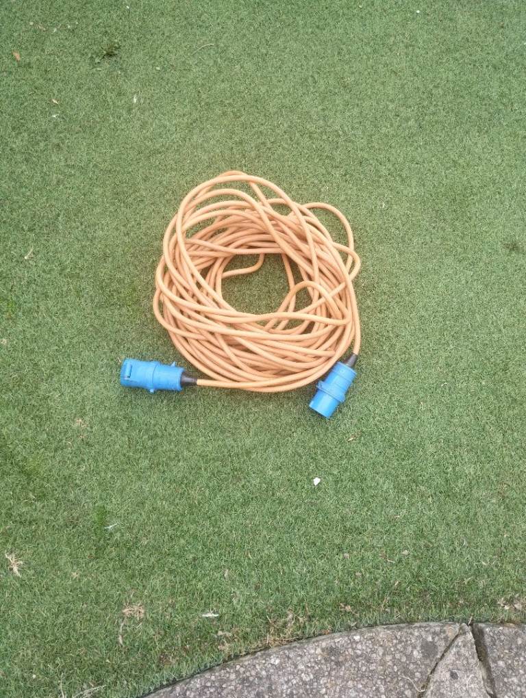 Hookup cable 