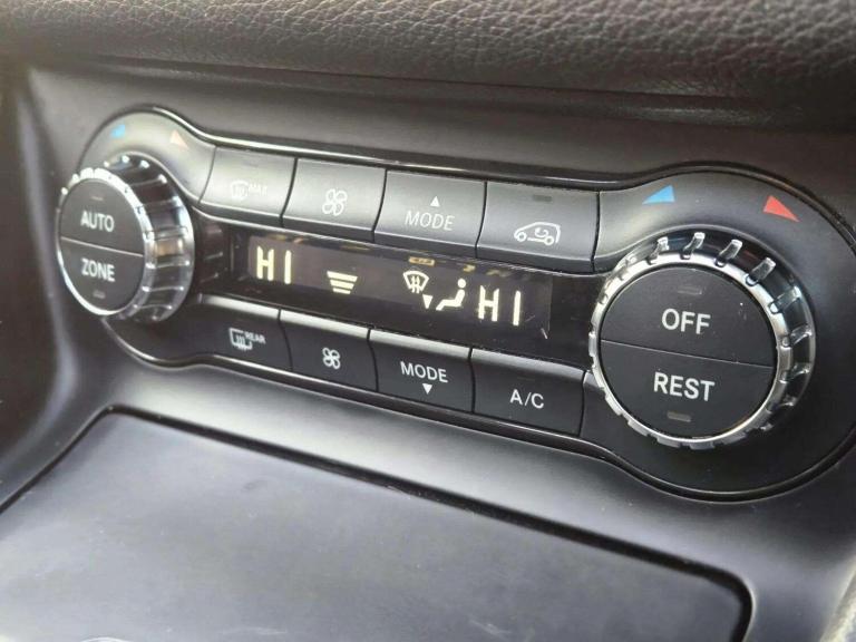 2016 Mercedes-Benz GLA GLA 220d 4Matic AMG Line 5dr Auto [Prem Plus] ESTATE DIESEL Automatic