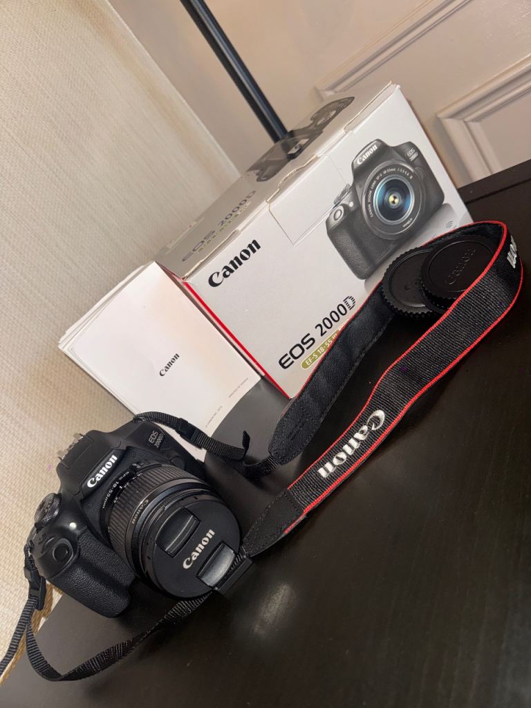 Canon EOS 2000D