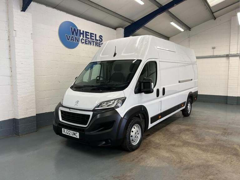 image for 2022 Peugeot Boxer 2.2 BlueHDi H3 Professional Van 140ps PANEL VAN DIESEL Manual