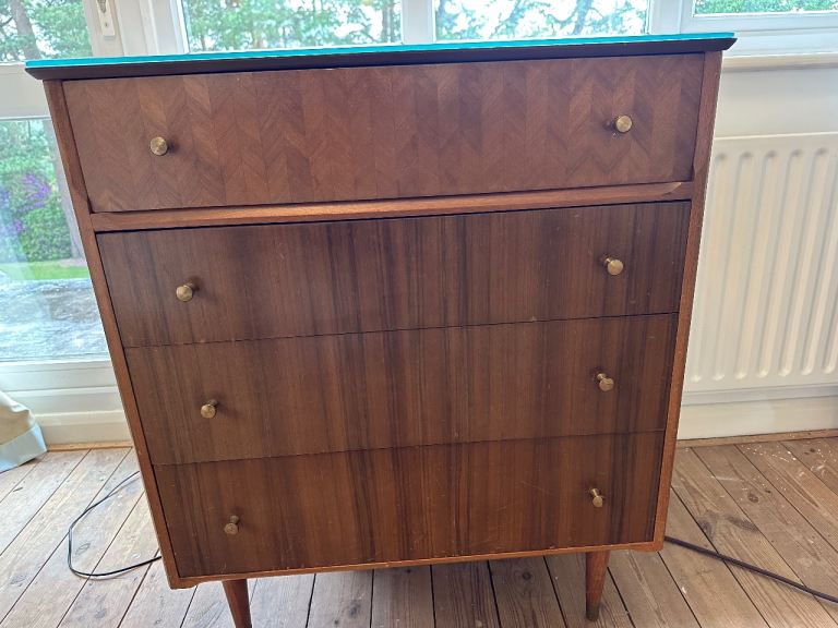 Midcentury Walnut Chest of Drawers - Uniflex 1960s