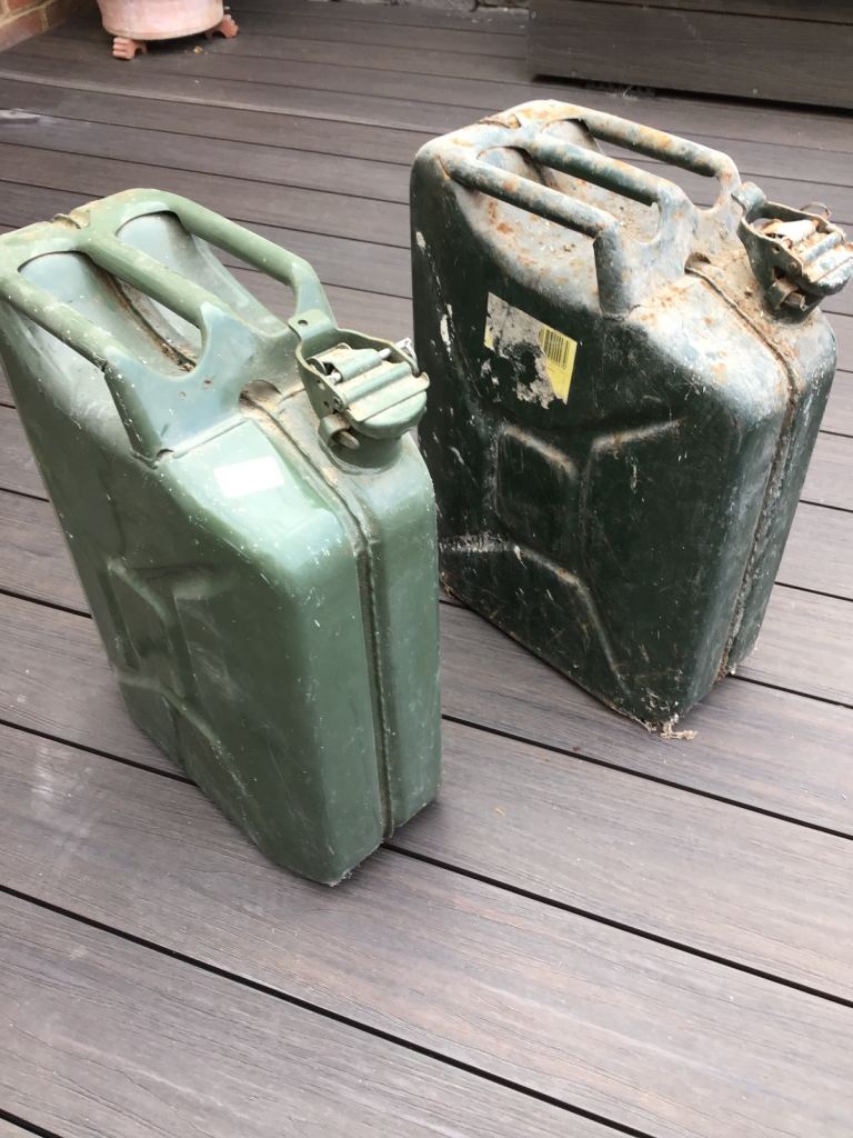2 Jerry Cans