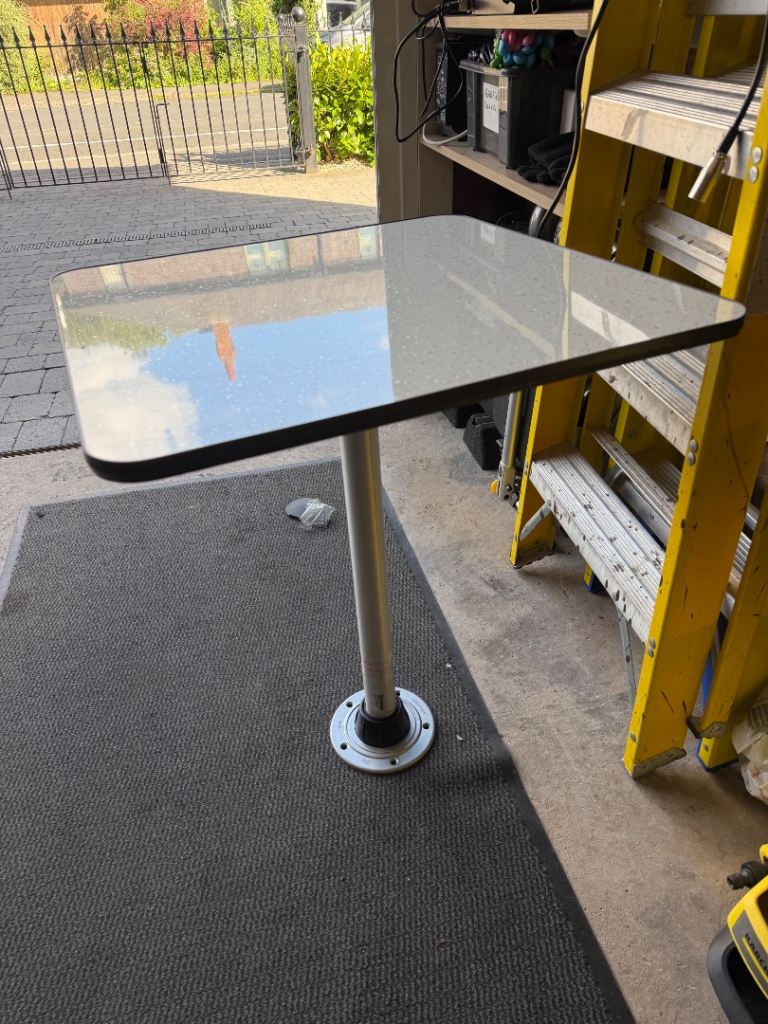 Caravan/motorhome table