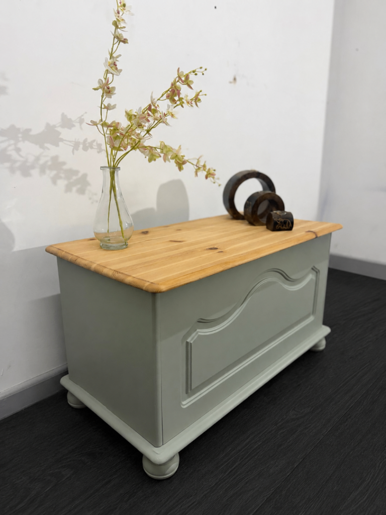 Lovely Grey/Wood Storage Chest/Blanket Box – Good Condition