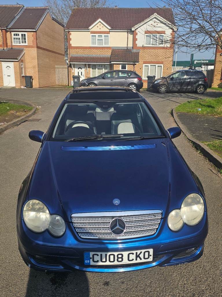 MERCEDES BENZ C220 automatic 