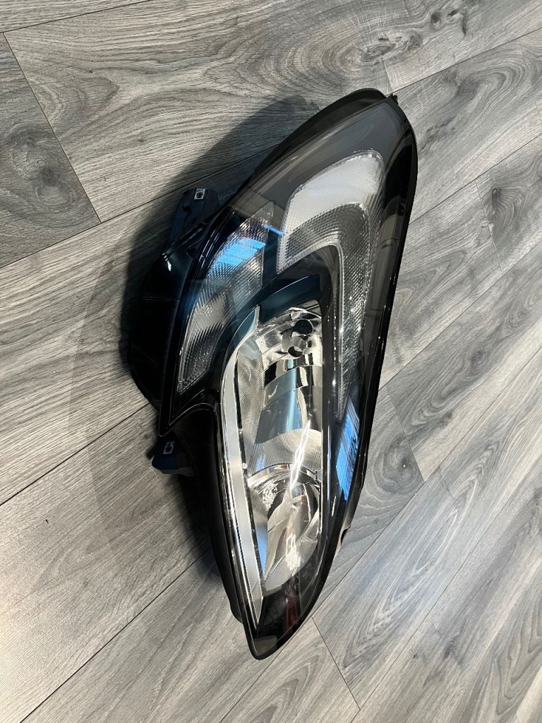 Corsa E Headlight.