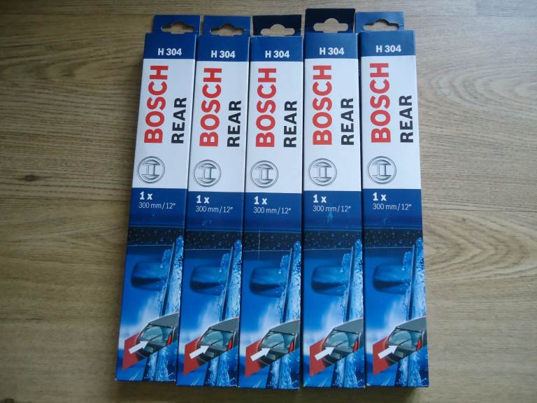 BOSCH REAR WINDSCREEN WIPER H 304
