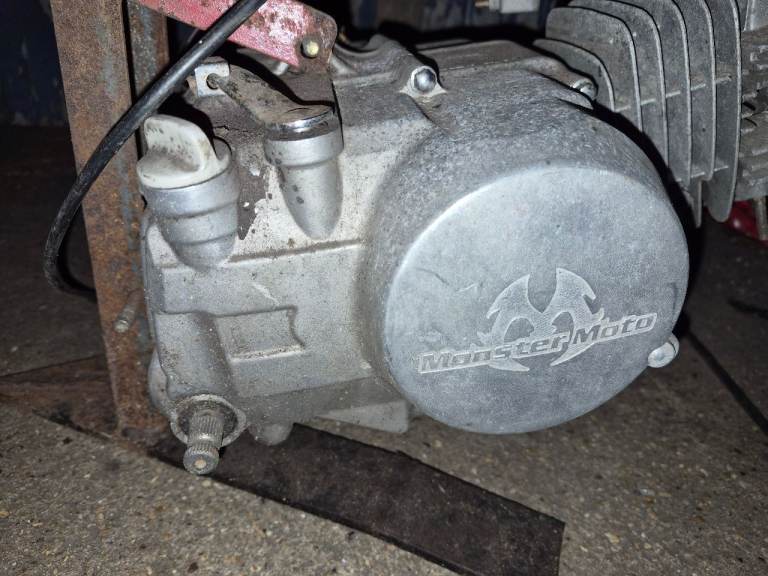 Monstermoto 150cc race engine