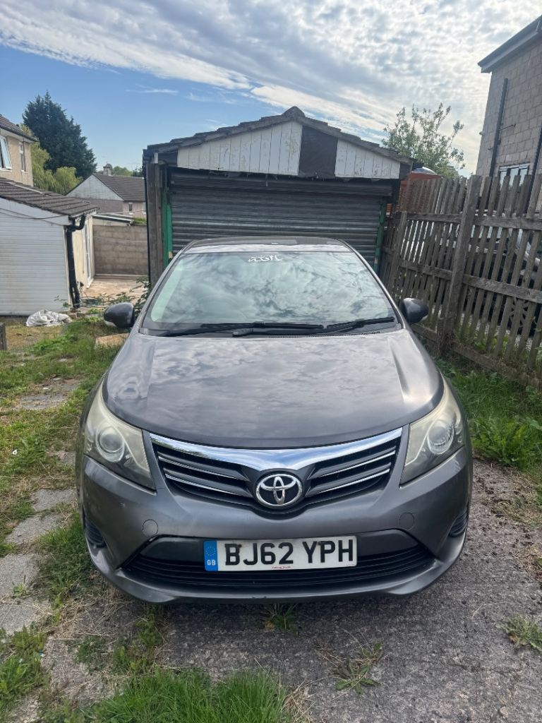 Toyota, AVENSIS, Saloon, 2012, Manual, 1998 (cc), 4 doors