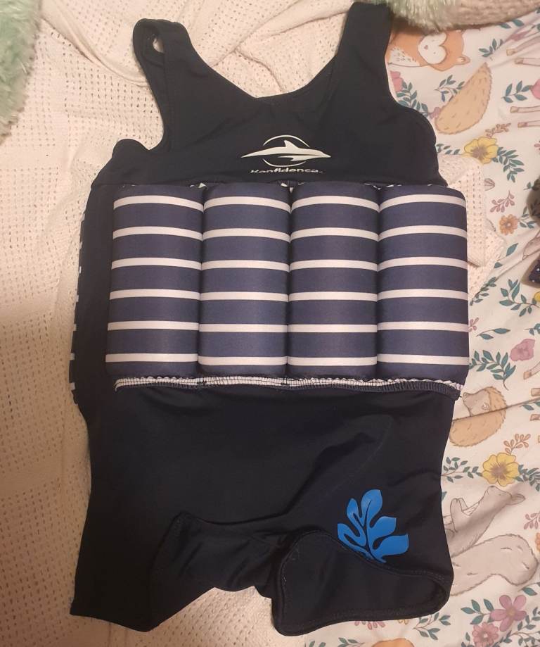 Konfidence Kids Boys Float Swim Suit with Adjustable Float - Ages 4 - 5