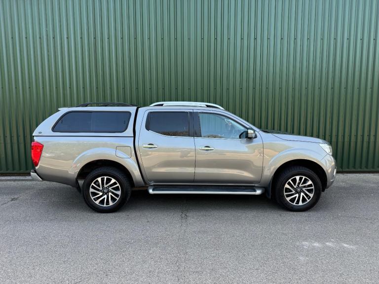 Nissan Navara Tekna DCI Double Cab 2017 Grey 96k FNSH 2 Owners Clean Pickup 