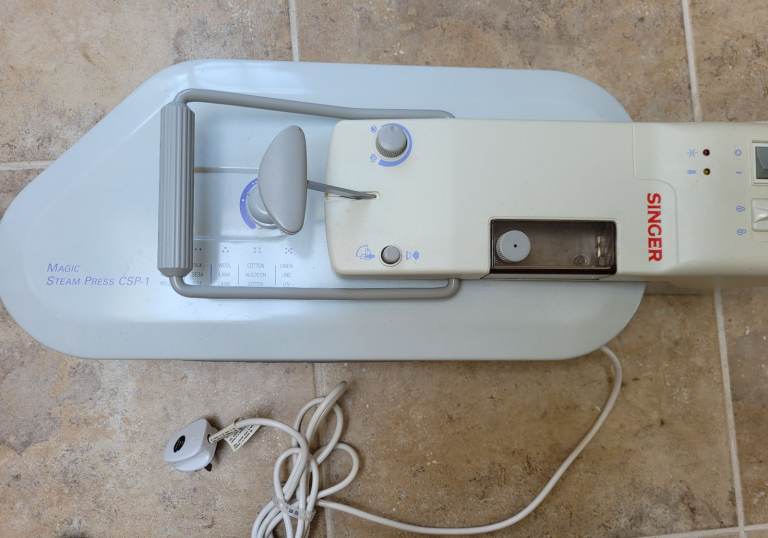 Compact Singer Steam Press CSP1 in good condition & working order