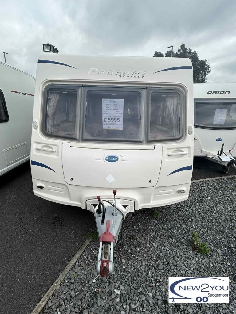 2010 Bailey Pageant Champagne 4 Berth - End bathroom - STOCK NO S051