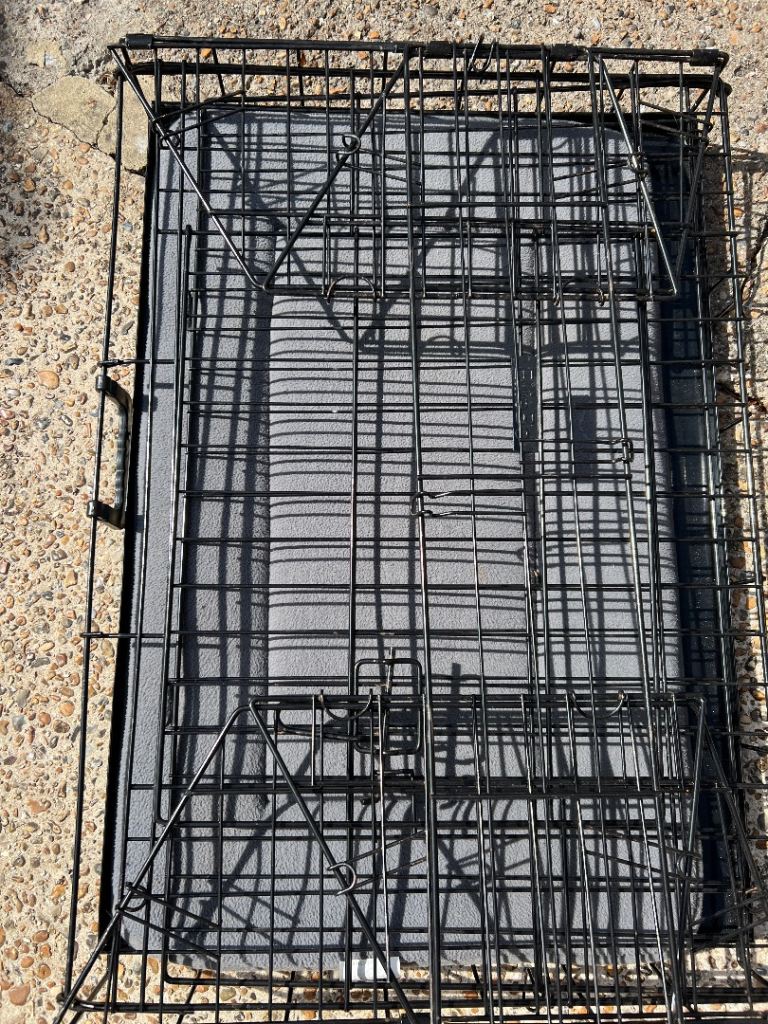 Heavy duty dog crate 