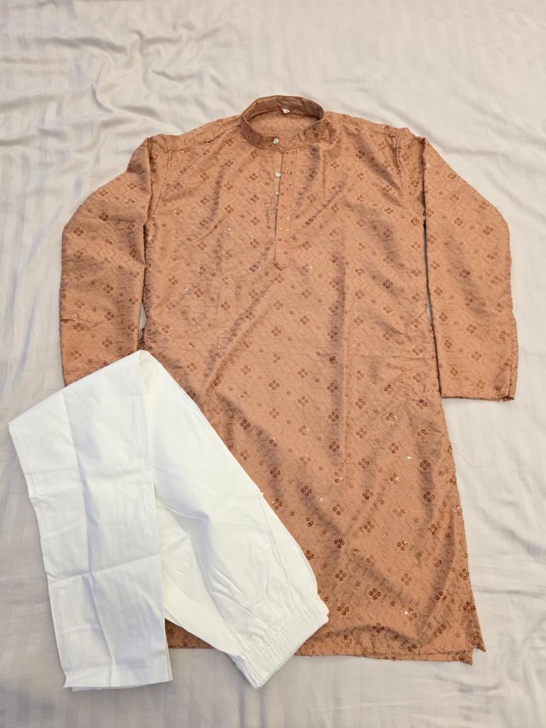 🌟 Men’s Chikankari Kurta’s – Perfect for Navratri, Mehndi & Weddings! 🌟