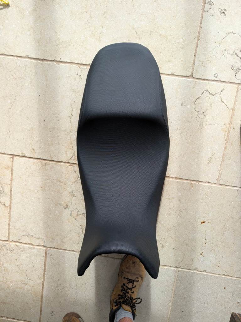Triumph Tiger 1050 OEM Seat