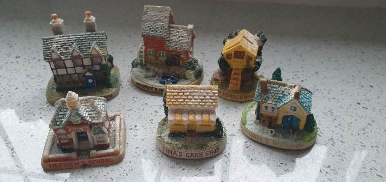 6 x tetley tea collectables