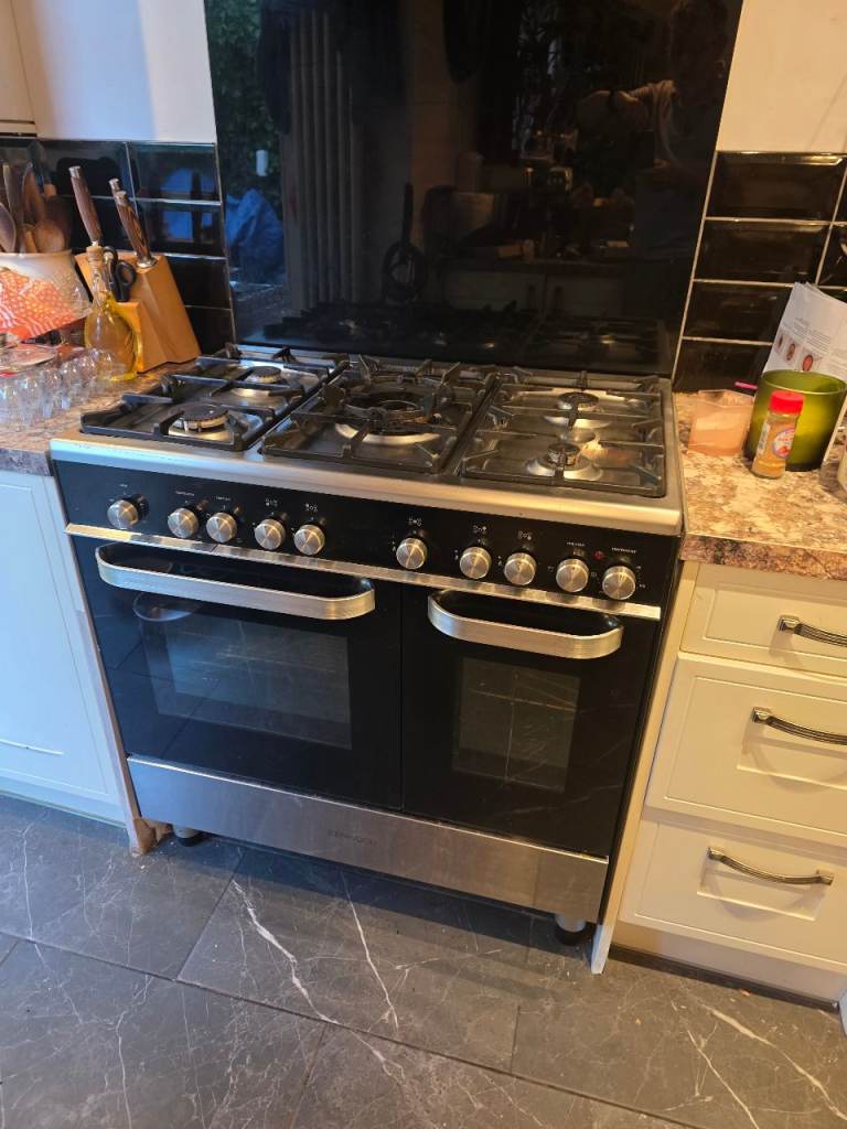  Kenwood range oven. Dual fuel