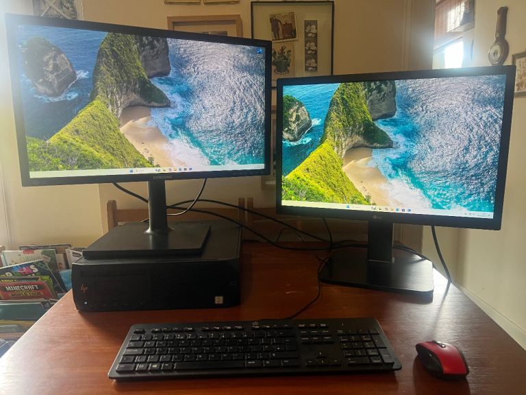 HP desktop computer running Intel Core i7 processor (8th Gen)