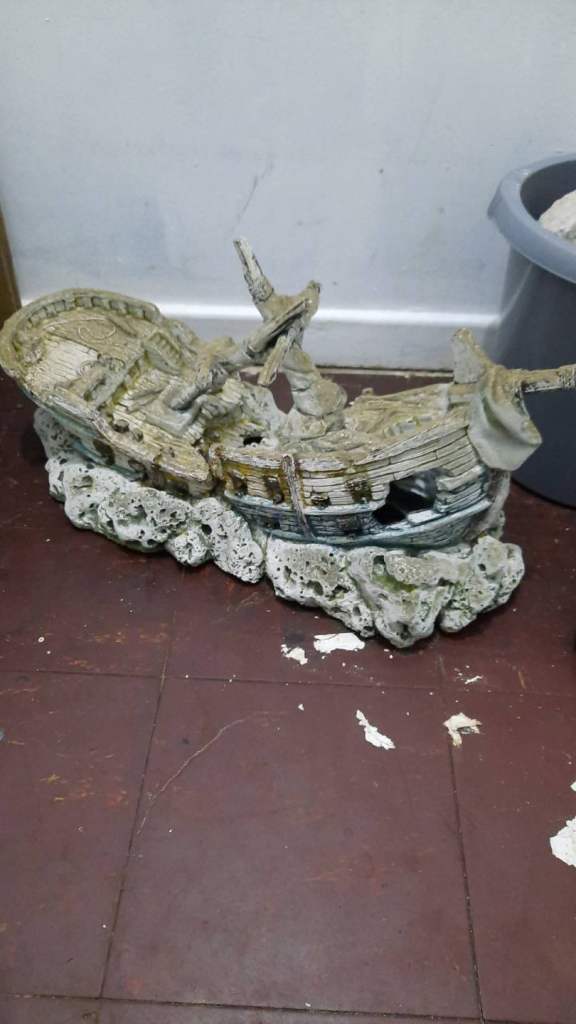 Fish tank ornament large ship 