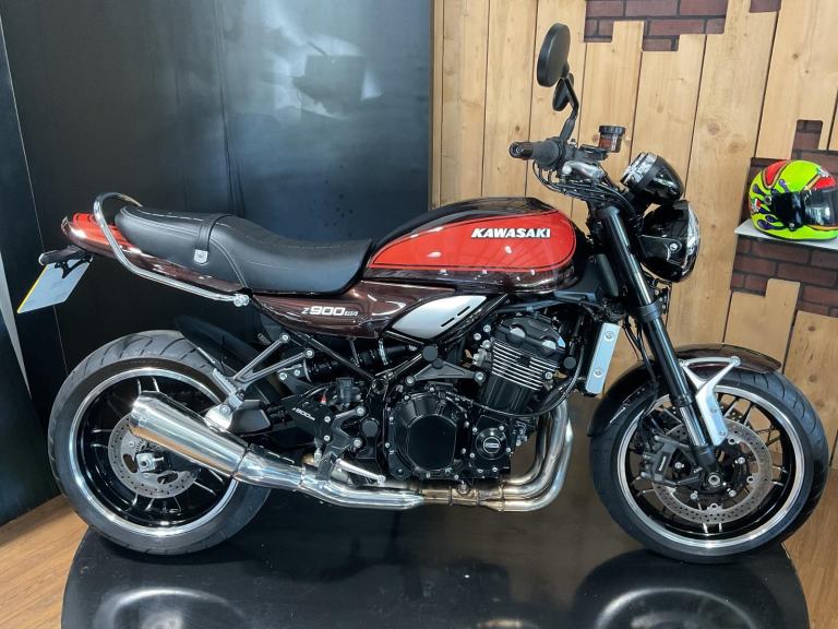 Kawasaki Z900RS Jaffa 2018 on 68 Plate. Just 4789 Miles! Stunning! Extras! 