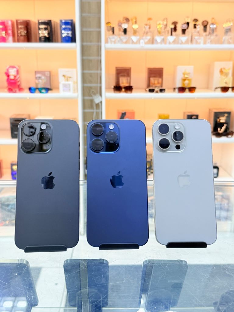 iphone 15 pro max 256GB Brand New Conditions With waranty 