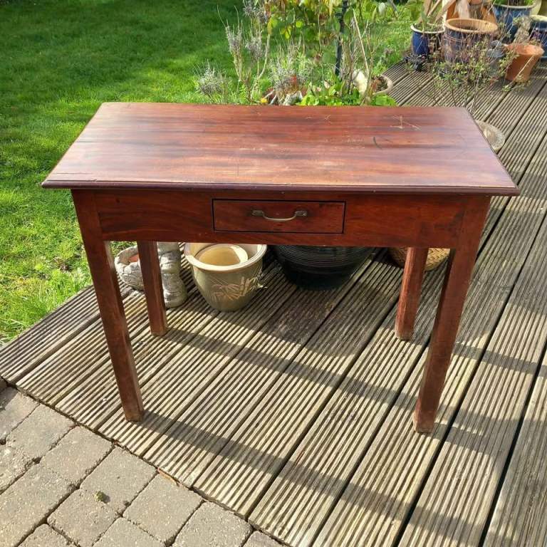Georgian Mahogany Table with Drawer