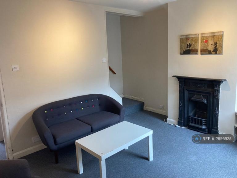 3 bedroom house in Dover Street, Southampton, SO14 (3 bed) (#2656925)