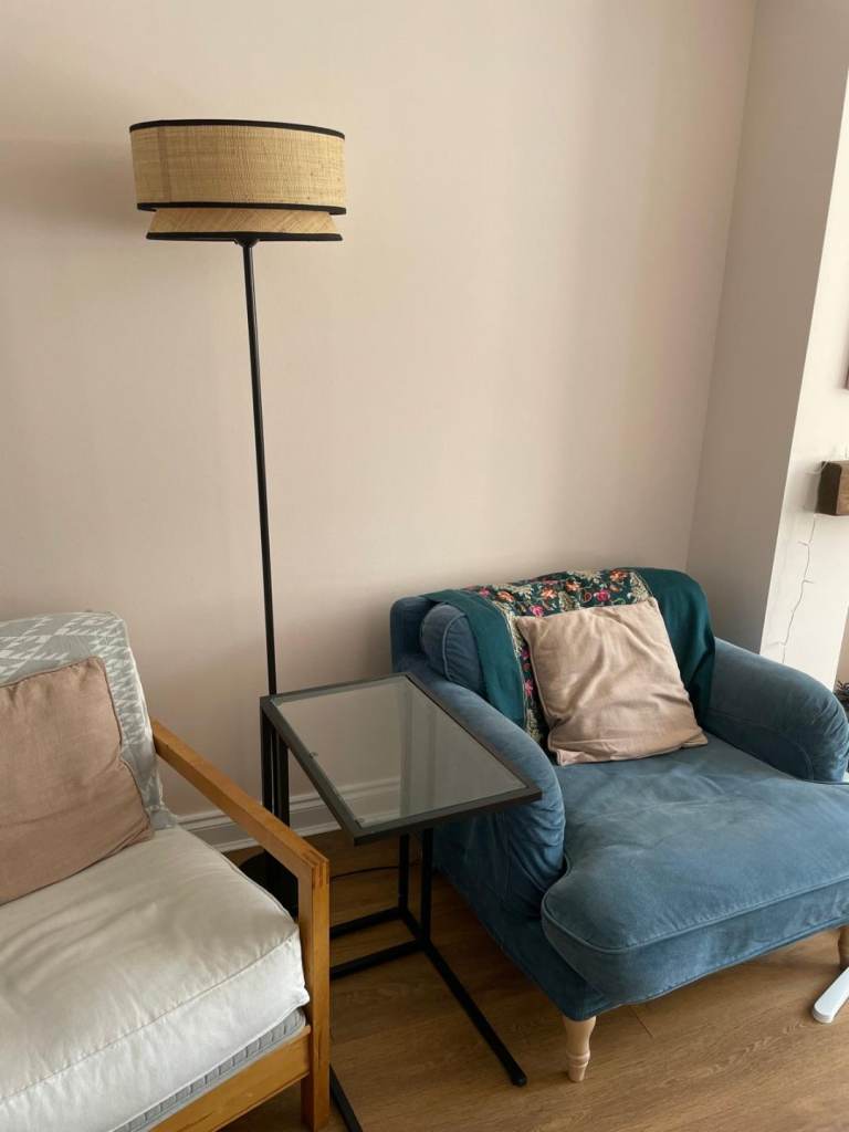 Standing lamp, natural look, great condition 