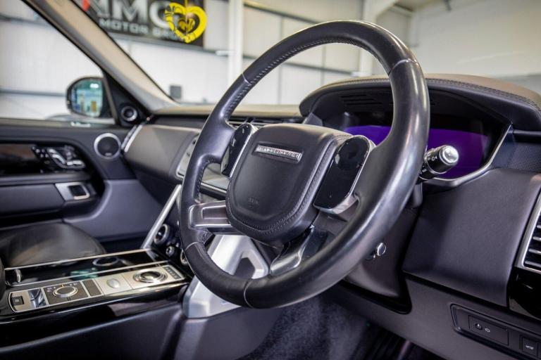 2019 Land Rover Range Rover 4.4 SDV8 Vogue 4dr Auto ESTATE DIESEL Automatic