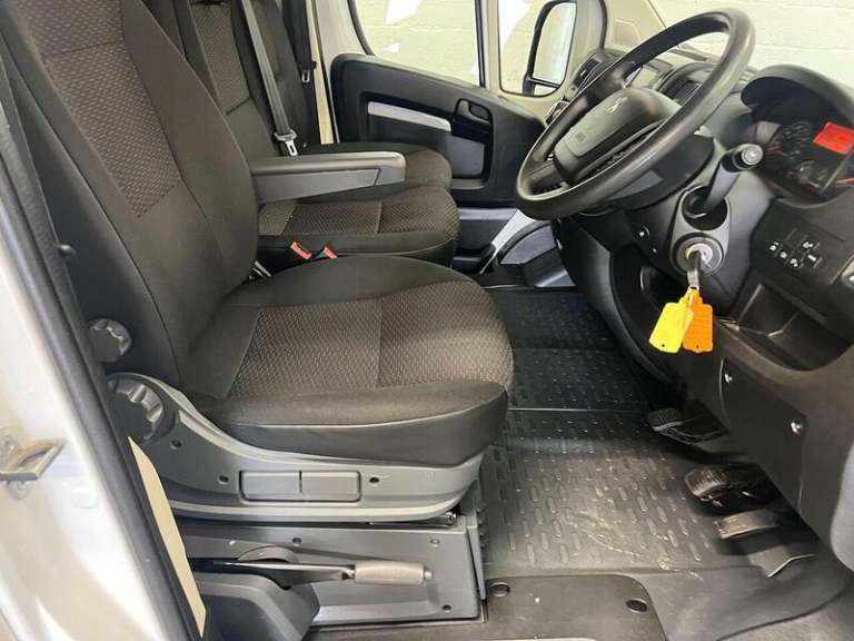 2022 Peugeot Boxer 2.2 BlueHDi H2 Professional Van 140ps PANEL VAN DIESEL Manual