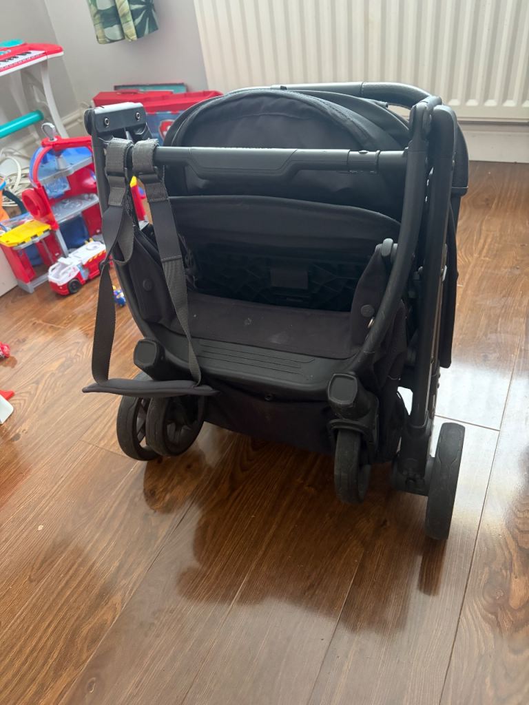 Black Baby Pushchair/Stroller – Good Condition