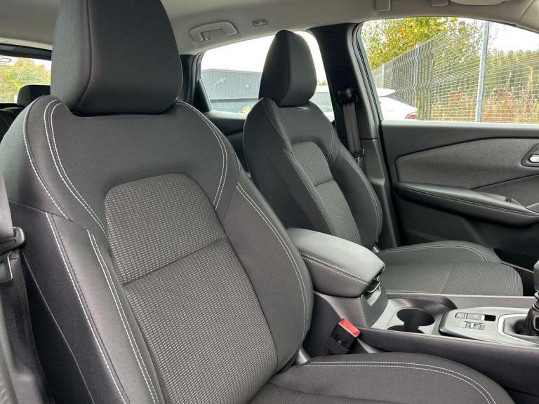 2025 Nissan Qashqai 1.3 DiG-T MH Acenta Premium 5dr HATCHBACK PETROL Manual